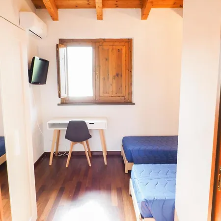 Casa Vacanze Via Garibaldi Narbolia Exterior foto